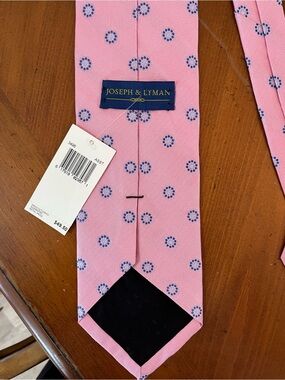 NWT Joseph & Lyman Pink Floral Dot Silk Tie